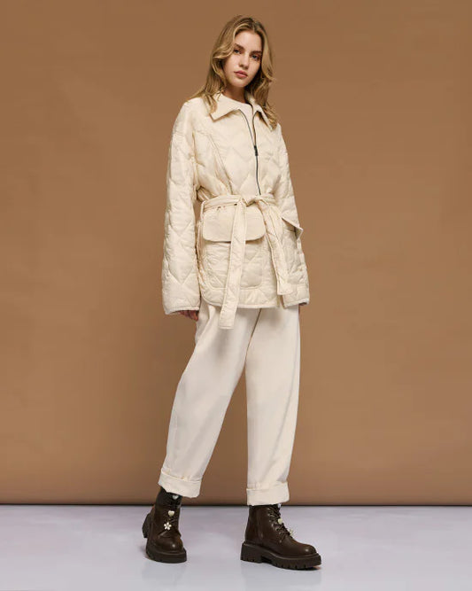 Quilted jacket with belt